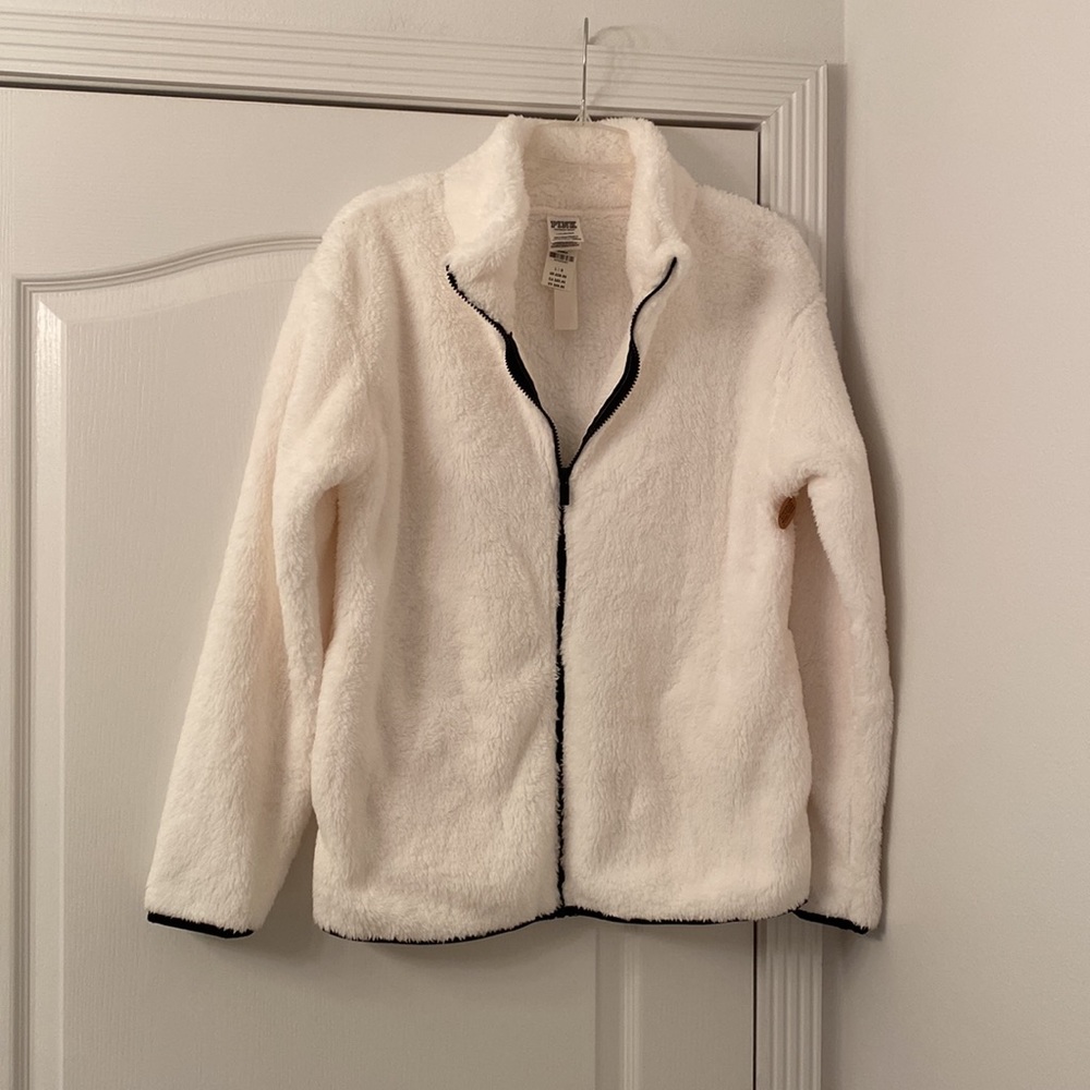 Pink Vs teddy jacket size l - Picture 3 of 10